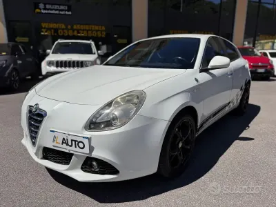 Usata Alfa Romeo Giulietta Distinctive 170 CV (125 kW) 2010 Bianco Utilitaria