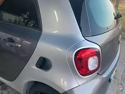Usata Smart ForFour Passion 71 CV (52 kW) 2016 Grigio Utilitaria