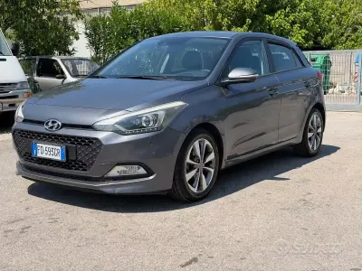 Usata Hyundai i20 Style 84 CV (61 kW) 2016 Grigio Berlina