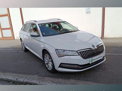 Usata Skoda Superb Style 150 CV (110 kW) 2021 Bianco Station wagon