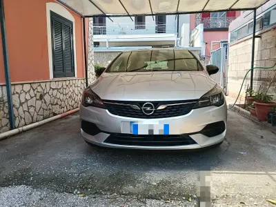 Usata Opel Astra 122 CV (89 kW) 2021 Grigio Berlina