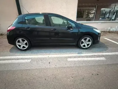 Usata Peugeot 308 109 CV (80 kW) 2007 Utilitaria
