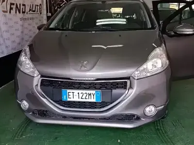 Usata Peugeot 208 Allure 82 CV (60 kW) 2013 Grigio Utilitaria
