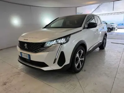 Usata Peugeot 3008 Allure 131 CV (96 kW) 2024 Bianco SUV