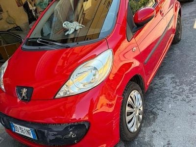 Occasion Peugeot 107 68 ch (50 kW) 2006 Rouge Citadine