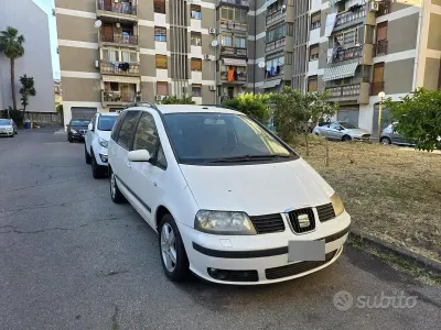 Usata Seat Alhambra 130 CV (95 kW) 2005 Bianco Monovolume
