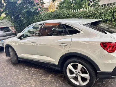 Usata Audi Q3 Sportback Business Plus 150 CV (110 kW) 2020 Argento SUV
