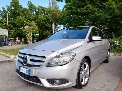 Usata Mercedes B180 Executive 122 CV (89 kW) 2013 Argento Monovolume