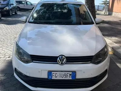 Usata VW Polo Comfortline 75 CV (55 kW) 2016 Bianco Berlina