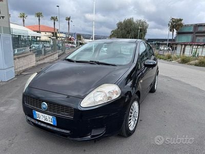 Usata Fiat Grande Punto 90 CV (66 kW) 2006 Nero Utilitaria