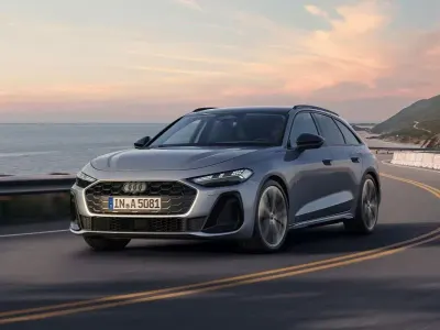 Nuova Audi A5 S-Line 203 CV (149 kW) 2025 Viola Station wagon