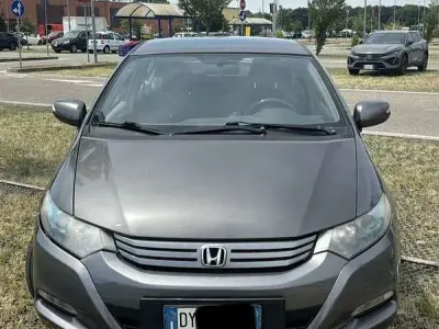 Usata Honda Insight Elegance 88 CV (64 kW) 2009 Grigio Utilitaria