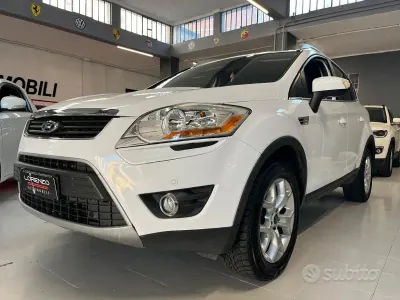 Usata Ford Kuga Titanium 163 CV (119 kW) 2012 Bianco SUV