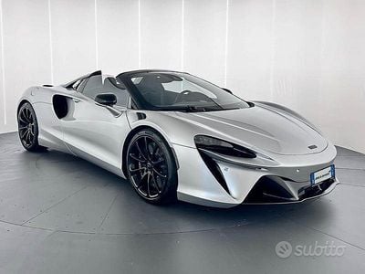 Grigio Nuova 2025 McLaren Artura Cabrio | 279.000 €