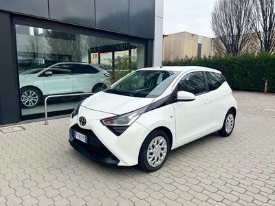 usata Toyota Aygo Aygo5p 1.0 x-cool m-mt 72cv