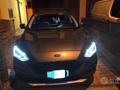 Usata Ford Focus Active 120 CV (88 kW) 2020 Grigio Station wagon