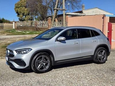 Usata Mercedes GLA200 Business 150 CV (110 kW) 2023 Argento SUV
