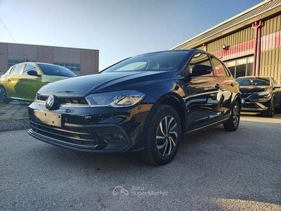 Usata VW Polo Life 95 CV (69 kW) 2025 Nero Utilitaria