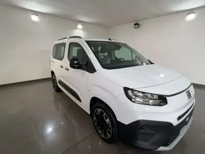 Nuova Fiat Qubo Trekking 102 CV (75 kW) 2026 Bianco Monovolume
