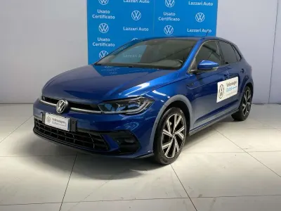 Usata VW Polo R-line 110 CV (80 kW) 2023 Blu/azzurro Utilitaria