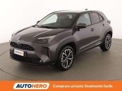 Usata Toyota Yaris Cross Lounge 92 CV (67 kW) 2022 Grigio SUV