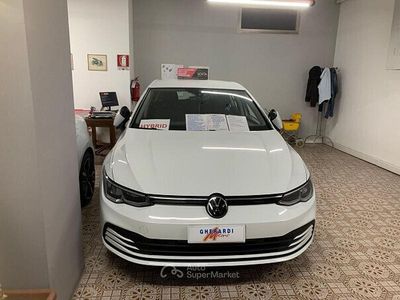 Usata VW Golf VIII Life 110 CV (80 kW) 2024 Bianco Berlina