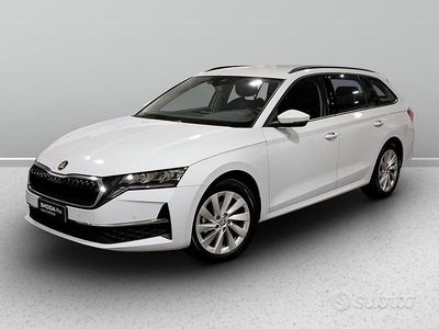 Usata Skoda Octavia Executive 150 CV (110 kW) 2024 Bianco Station wagon