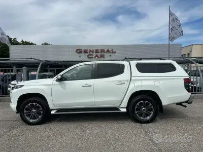Occasion Mitsubishi L200 Select 150 ch (110 kW) 2022 Blanc Pick-up