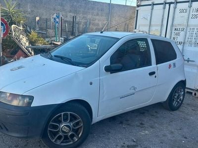 Usata Fiat Punto 86 CV (63 kW) 2008 Utilitaria