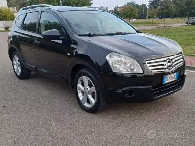 Usata Nissan Qashqai +2 Tekna 106 CV (77 kW) 2009 Nero SUV