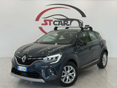 Usata Renault Captur Intens 101 CV (74 kW) 2020 Blu/azzurro SUV