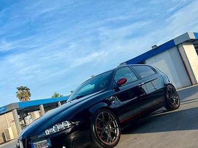 Usata Alfa Romeo 147 170 CV (125 kW) 2008 Nero Utilitaria