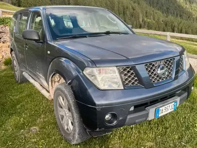 Usata Nissan Pathfinder 171 CV (125 kW) 2006 Grigio SUV