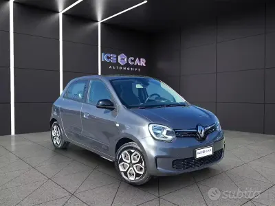 Usata Renault Twingo Equilibre 30 kW (42 CV) 2023 Grigio Utilitaria