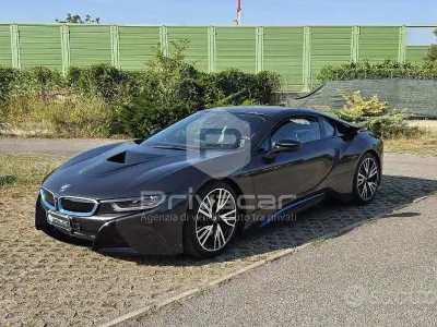 Usata BMW i8 Comfort Edition 362 CV (266 kW) 2015 Grigio Coupé