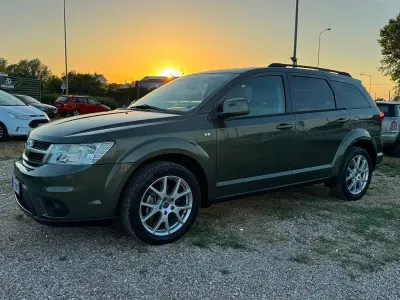 Usata Fiat Freemont Lounge 140 CV (102 kW) 2013 Verde SUV