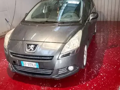 Usata Peugeot 5008 Business-Line 163 CV (119 kW) 2011 Monovolume