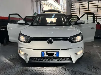 Usata SsangYong Tivoli 128 CV (94 kW) 2017 Bianco SUV