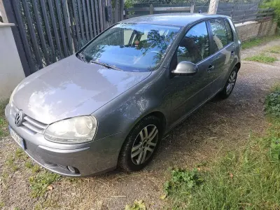 Usata VW Golf V Comfortline 105 CV (77 kW) 2007 Grigio Berlina