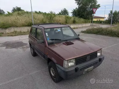 Usata Fiat Panda 4x4 50 CV (36 kW) 1990 Utilitaria