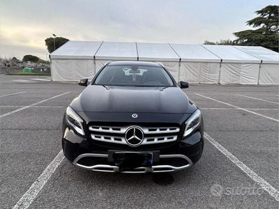Usata Mercedes GLA200 Premium 136 CV (100 kW) 2017 Nero SUV