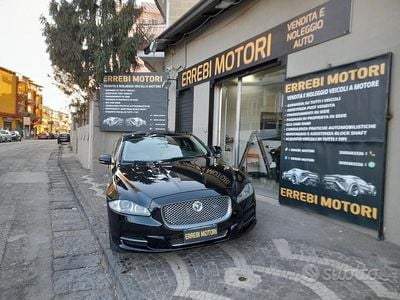 Usata Jaguar XJ Premium Luxury 275 CV (202 kW) 2010 Nero Berlina