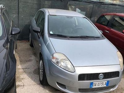 Usata Fiat Grande Punto 75 CV (55 kW) 2009 Grigio Utilitaria