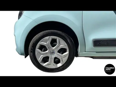 Usata Renault Twingo Zen 60 kW (82 CV) 2022 Blu chiaro Utilitaria