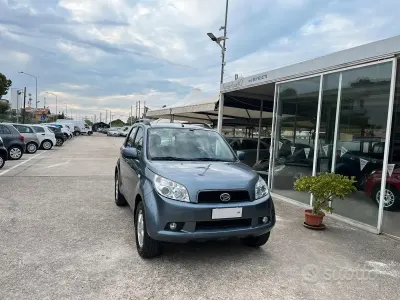 Usata Daihatsu Terios 105 CV (77 kW) 2010 Blu SUV