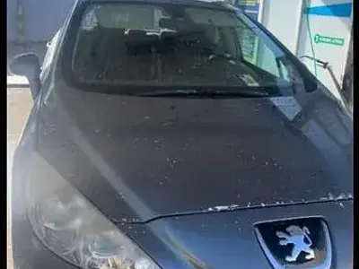 Usata Peugeot 308 109 CV (80 kW) 2008 Berlina