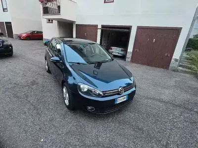 Usata VW Golf VI 122 CV (89 kW) 2009 Bluazzurro Utilitaria