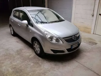 Usata Opel Corsa 80 CV (58 kW) 2009 Grigio Utilitaria
