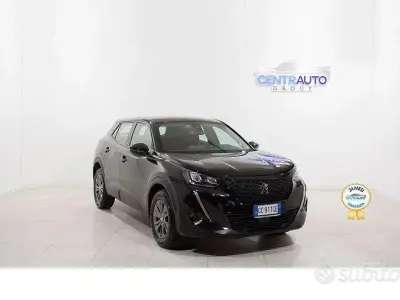 Usata Peugeot 2008 Active 131 CV (96 kW) 2020 Nero SUV