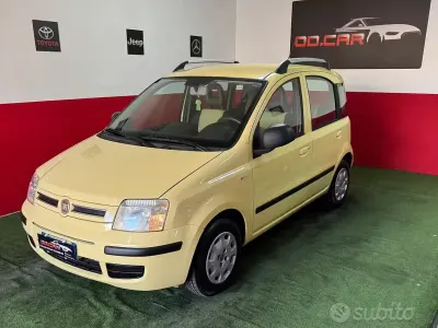 Usata Fiat Panda Dynamic 69 CV (50 kW) 2011 Grigio Utilitaria